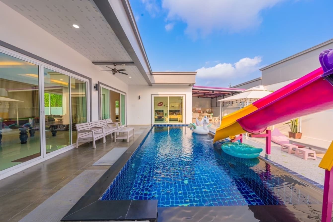 Breezy pool villa บริเวณภายนอก ชลบุรี, จอมเทียน รูปที่ 11
