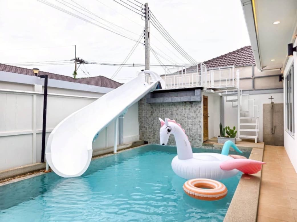 The luxe wave pool villa exterior in Chon Buri, Huay Yai, photo 8