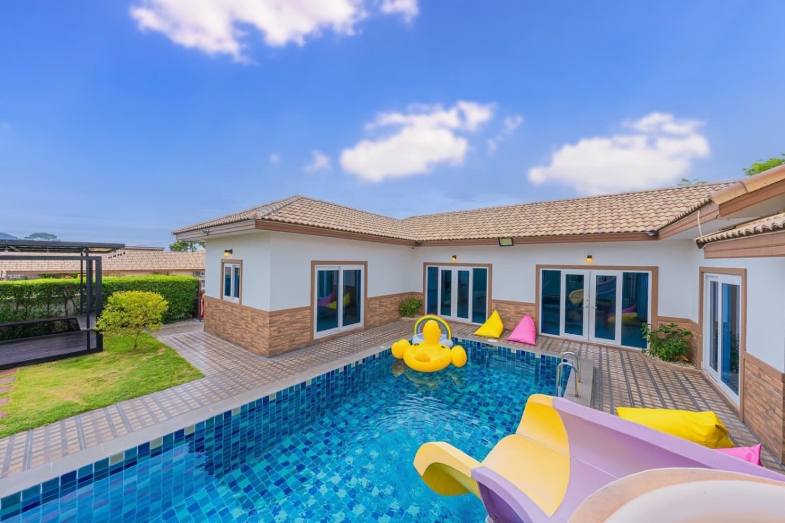 Hawkeye pool villa บริเวณภายนอก ชลบุรี, ห้วยใหญ่ รูปที่ 21