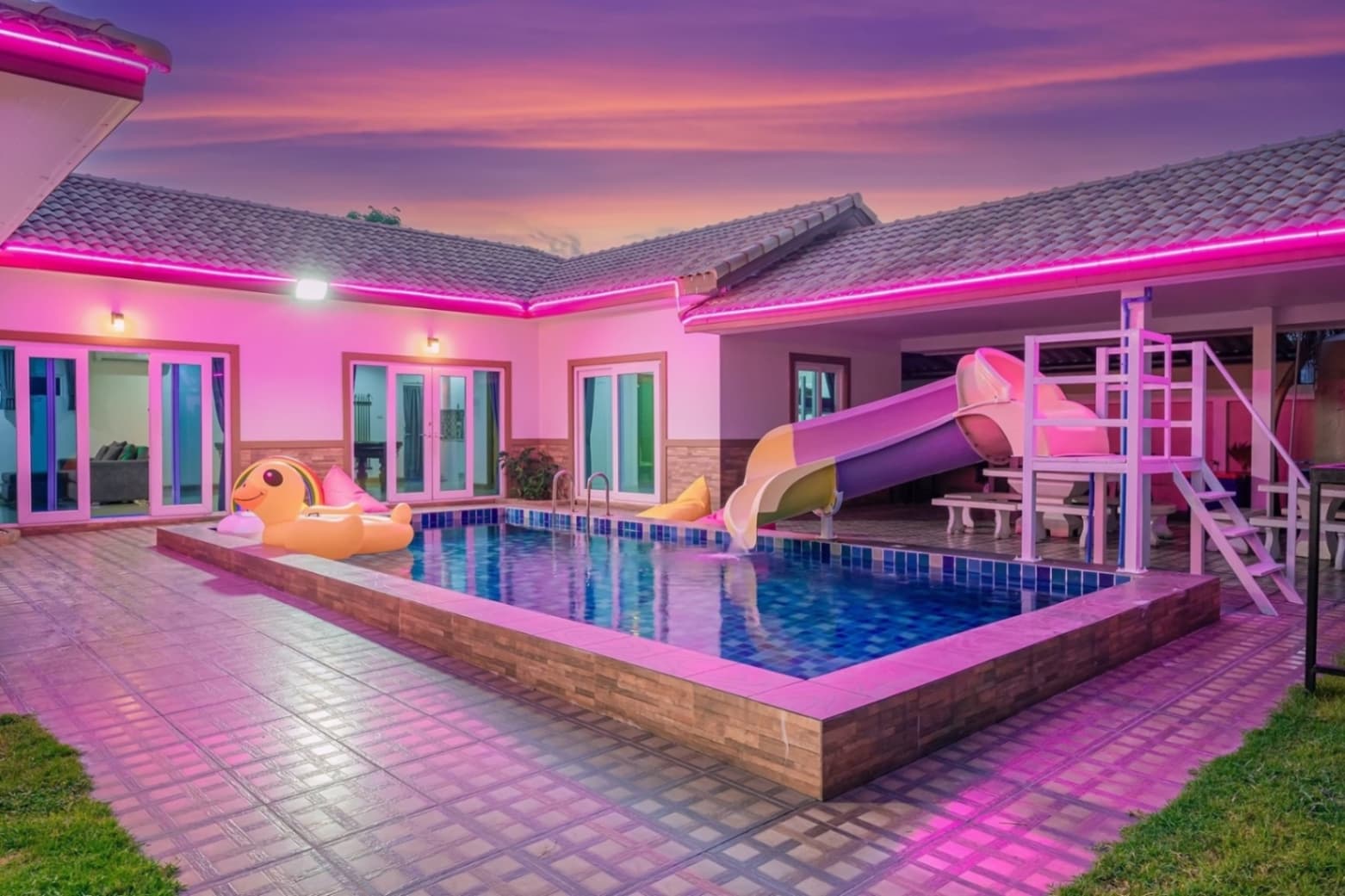 Hawkeye pool villa บริเวณภายนอก ชลบุรี, ห้วยใหญ่ รูปที่ 1