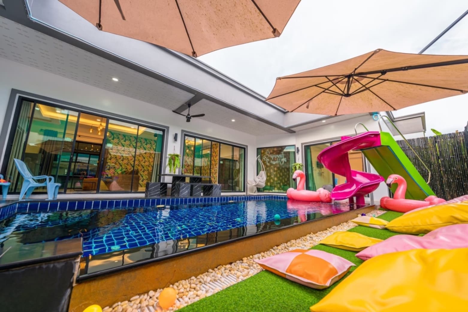 Flamingo pool villa exterior in Chon Buri, Jomtien, photo 21