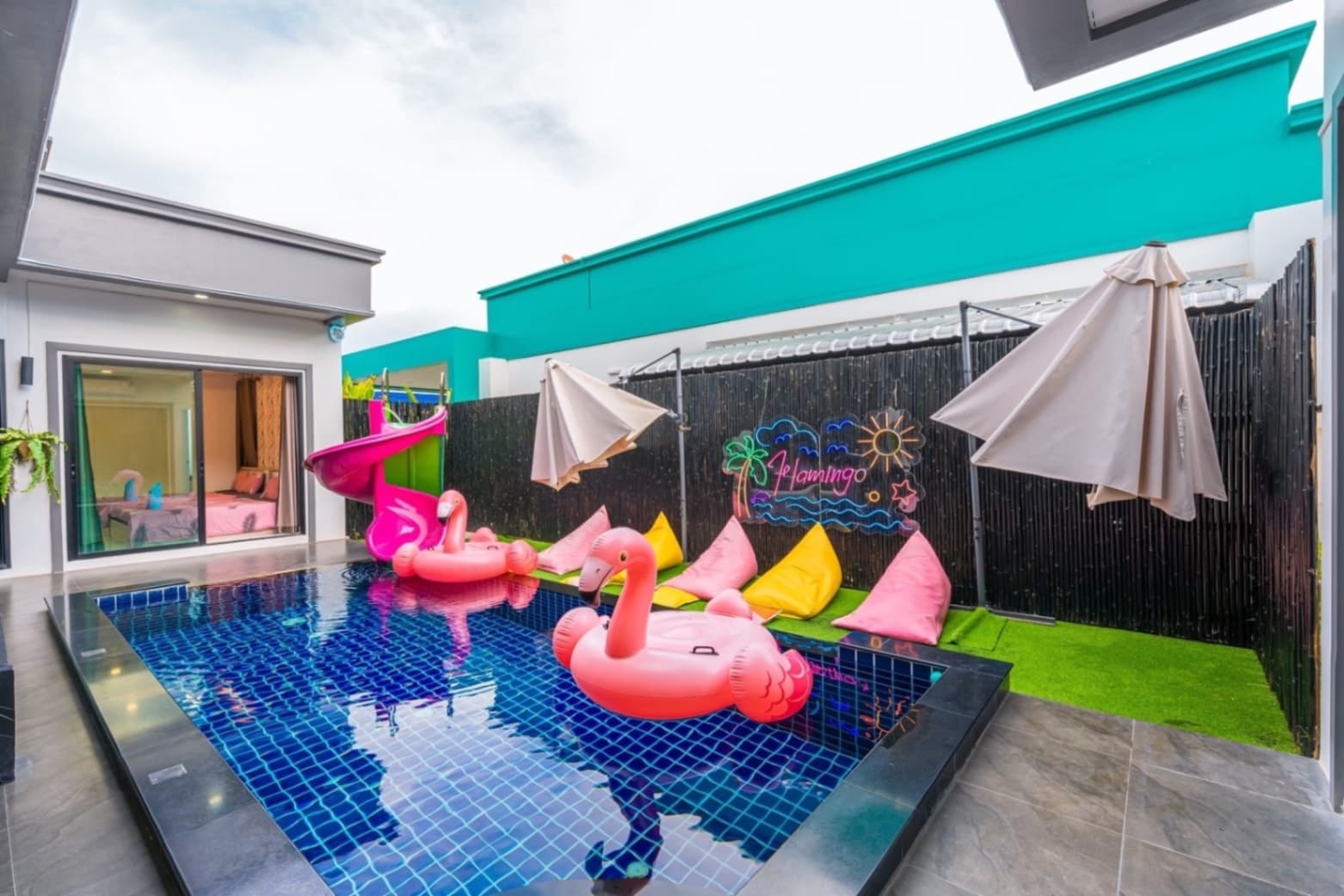 Flamingo pool villa exterior in Chon Buri, Jomtien, photo 8
