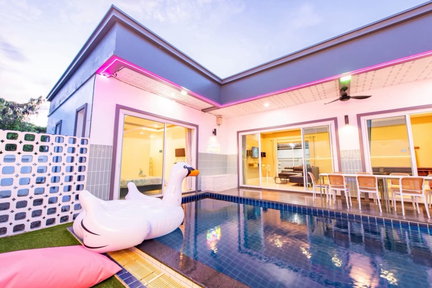 Chloe’ pool villa exterior in Chon Buri, Jomtien, photo 15