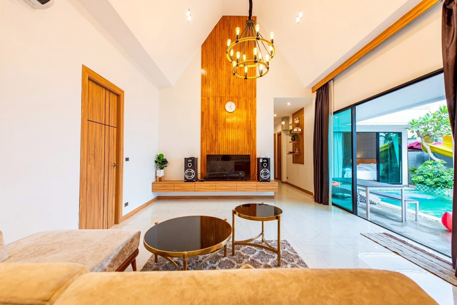 The H pool villa บริเวณภายนอก ชลบุรี, ห้วยใหญ่ รูปที่ 4