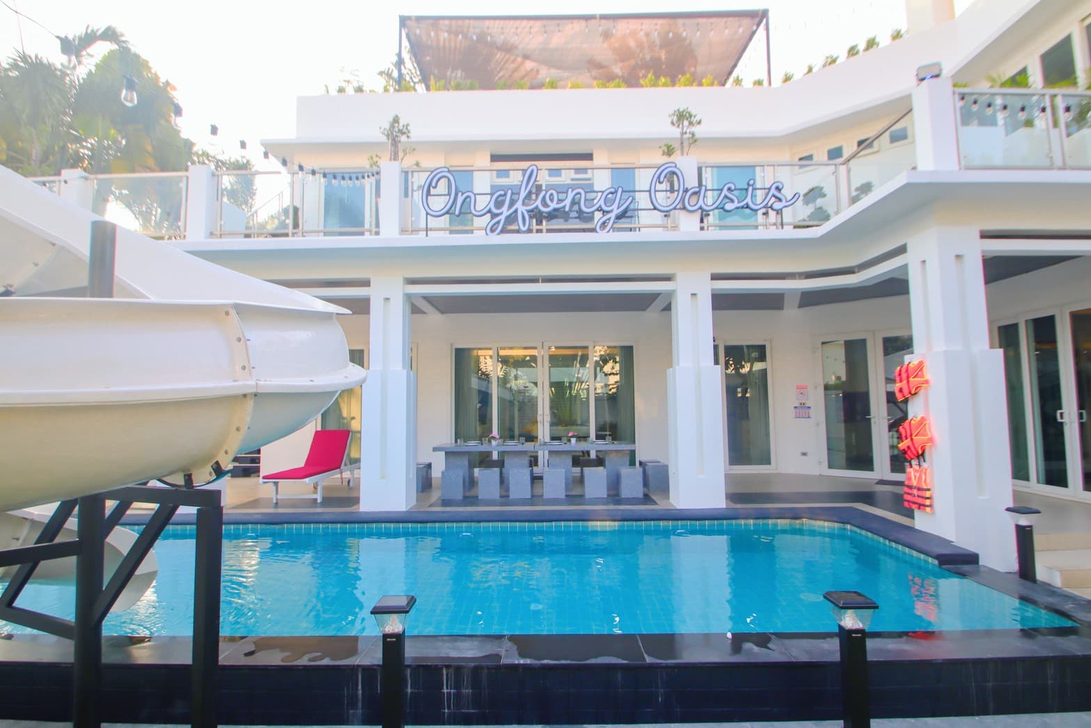 Ongfong Oasis Pool Villa exterior in Chon Buri, Jomtien, photo 4