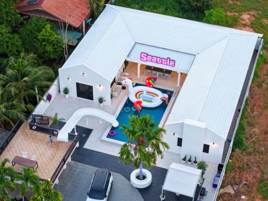Seattle pool villa บริเวณภายนอก ชลบุรี, ห้วยใหญ่ รูปที่ 1