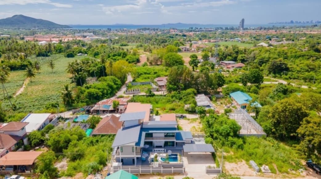 The Moment Pool Villa บริเวณภายนอก ชลบุรี, สัตหีบ รูปที่ 4