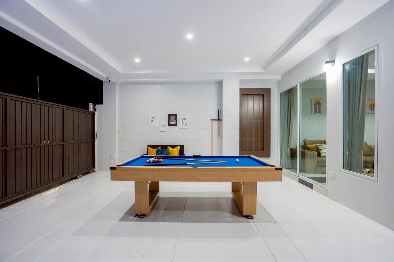 Hampton Place Pool Villa exterior in Chon Buri, Huay Yai, photo 18