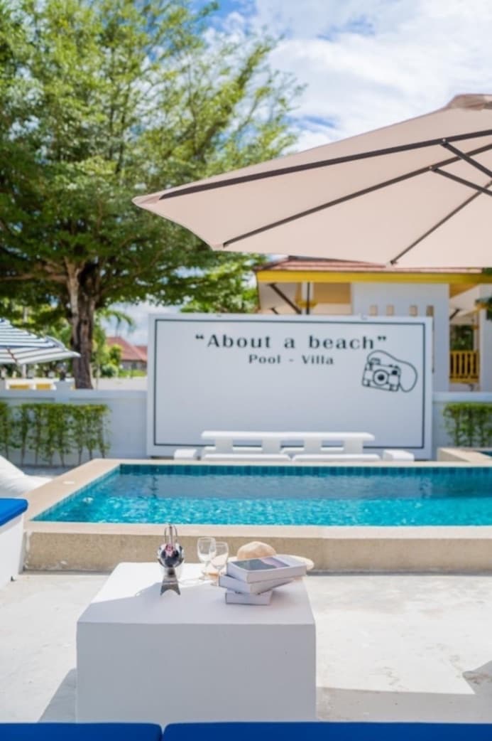 About A Beach Pool Villa บริเวณภายนอก ชลบุรี, บางเสร่ รูปที่ 12