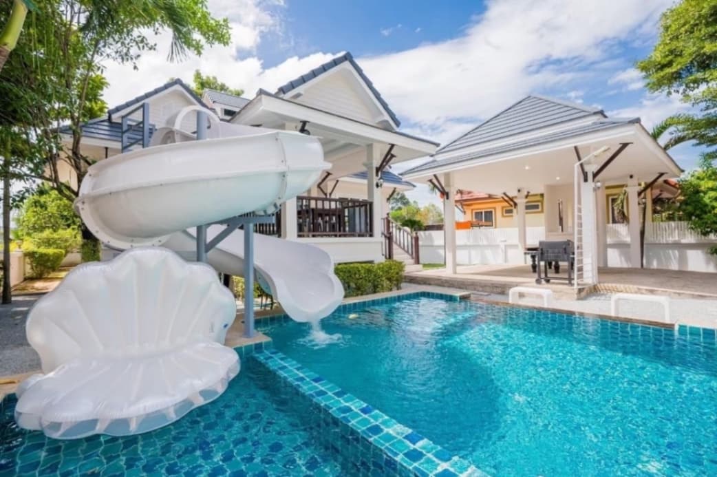 About A Beach Pool Villa บริเวณภายนอก ชลบุรี, บางเสร่ รูปที่ 16