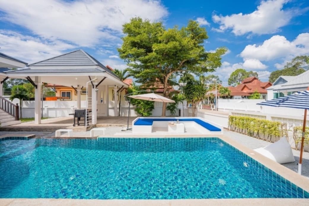 About A Beach Pool Villa บริเวณภายนอก ชลบุรี, บางเสร่ รูปที่ 18