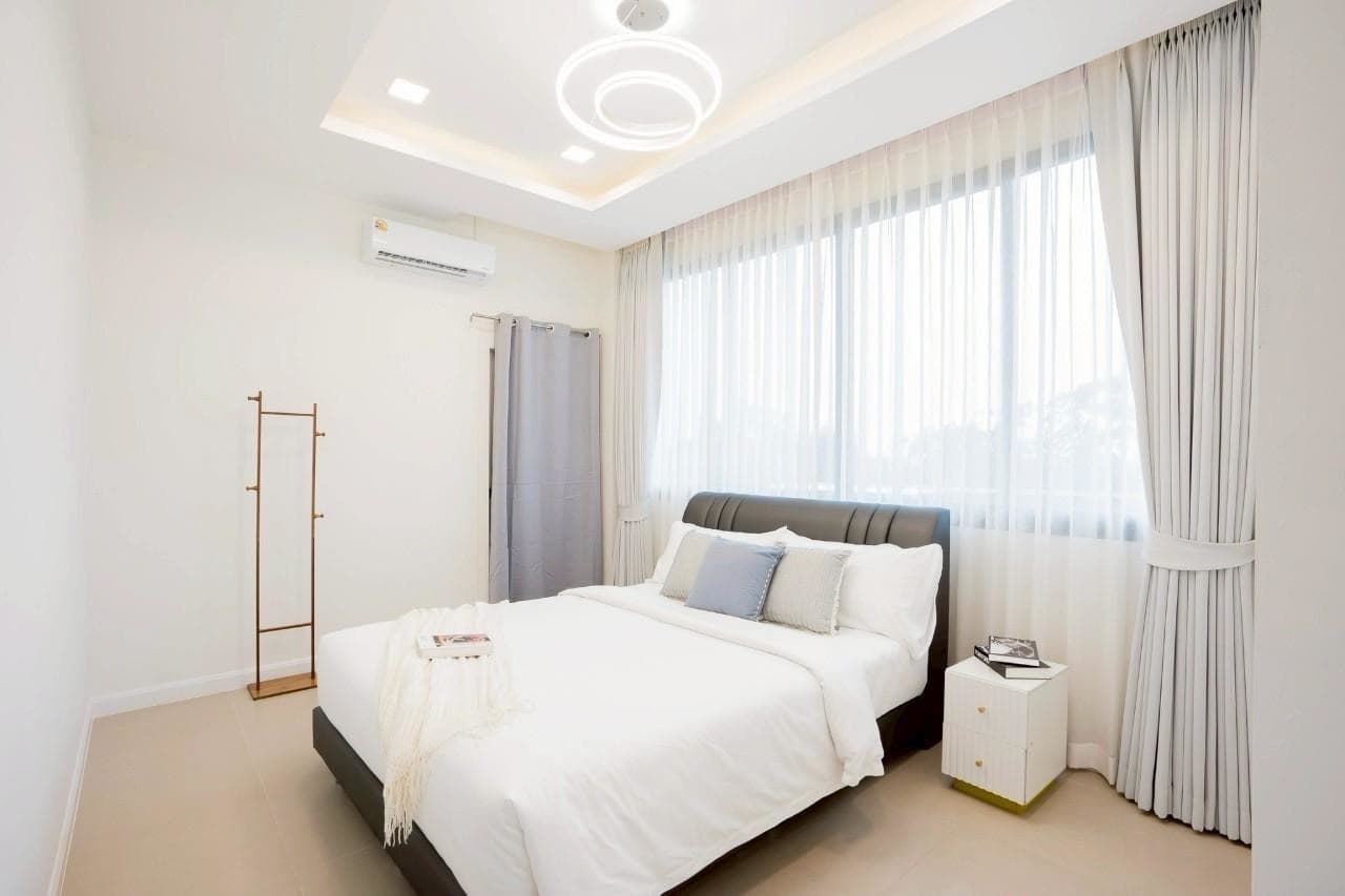 Emquartier Pool Villa exterior in Chon Buri, Huay Yai, photo 21