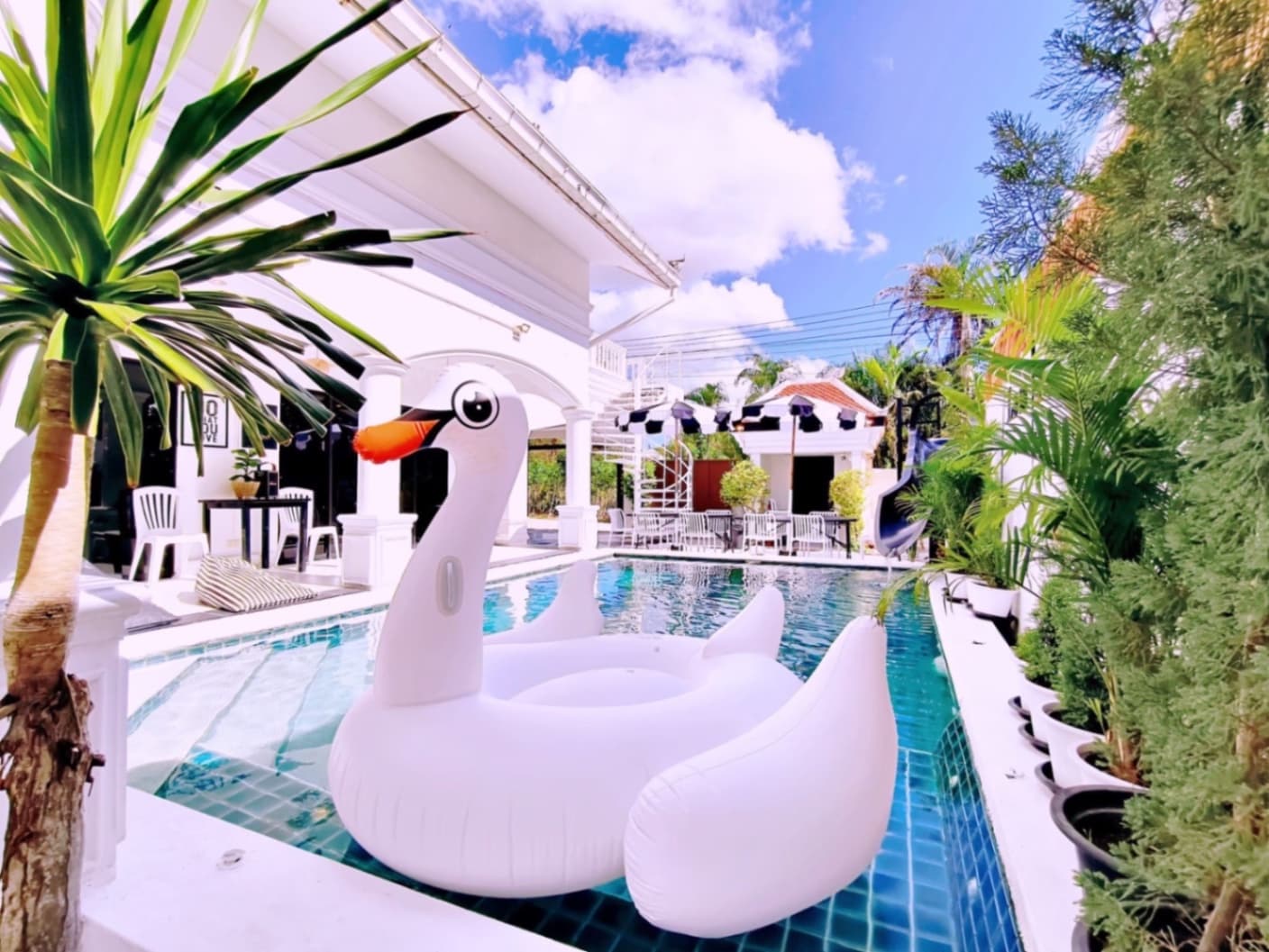 ลมทะเล1 pool villa exterior in Chon Buri, Jomtien, photo 9