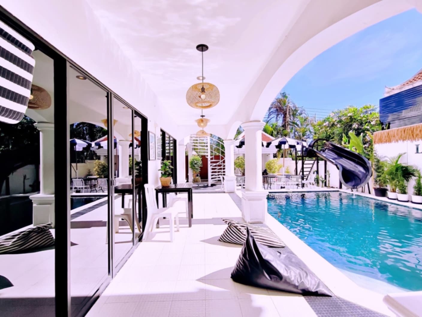 ลมทะเล1 pool villa exterior in Chon Buri, Jomtien, photo 10