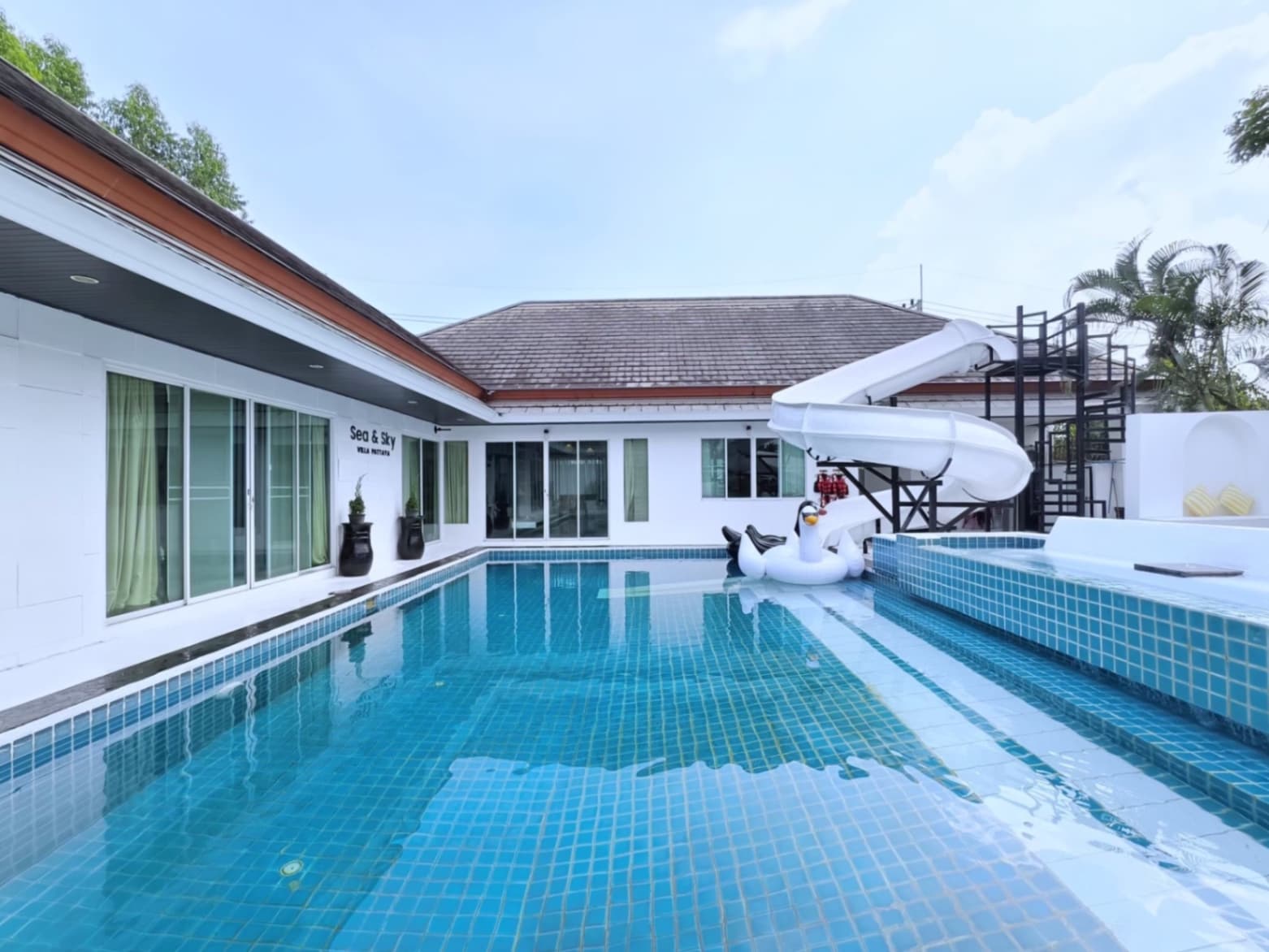 Sea sky pool villa exterior in Chon Buri, Huay Yai, photo 2