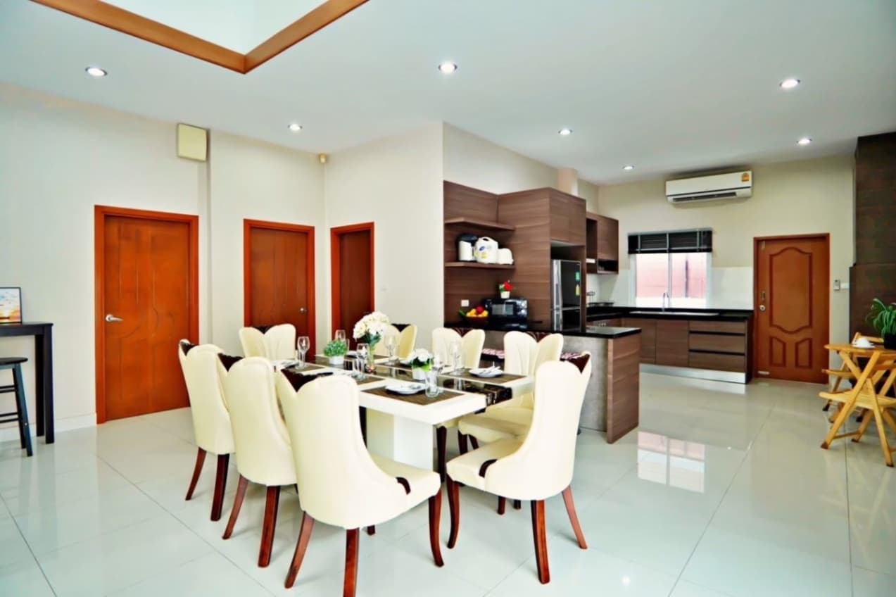 Grand ocean pool villa exterior in Chon Buri, Bang Saray, photo 24