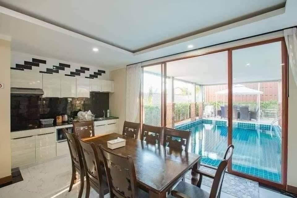 Korean C pool villa บริเวณภายนอก ชลบุรี, พัทยาเหนือ รูปที่ 8