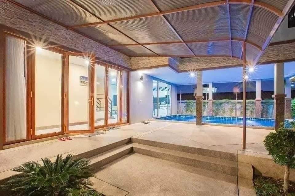 Korean C pool villa บริเวณภายนอก ชลบุรี, พัทยาเหนือ รูปที่ 15