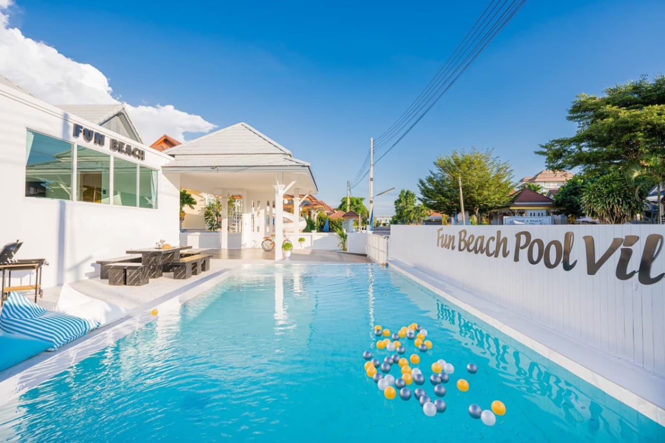 Fun beach pool villa บริเวณภายนอก ชลบุรี, บางเสร่ รูปที่ 4