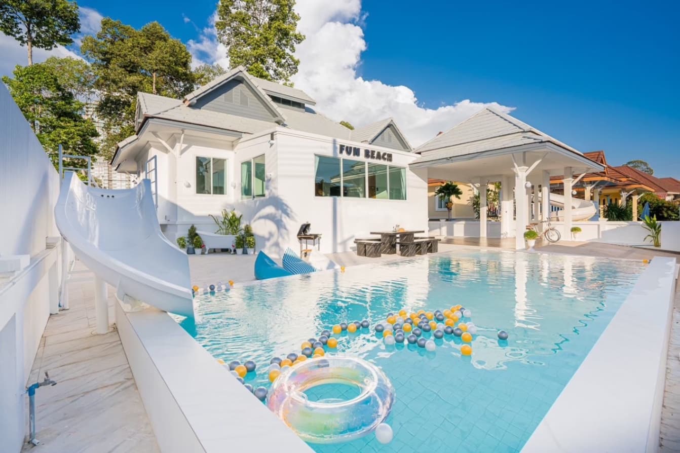 Fun beach pool villa บริเวณภายนอก ชลบุรี, บางเสร่ รูปที่ 3