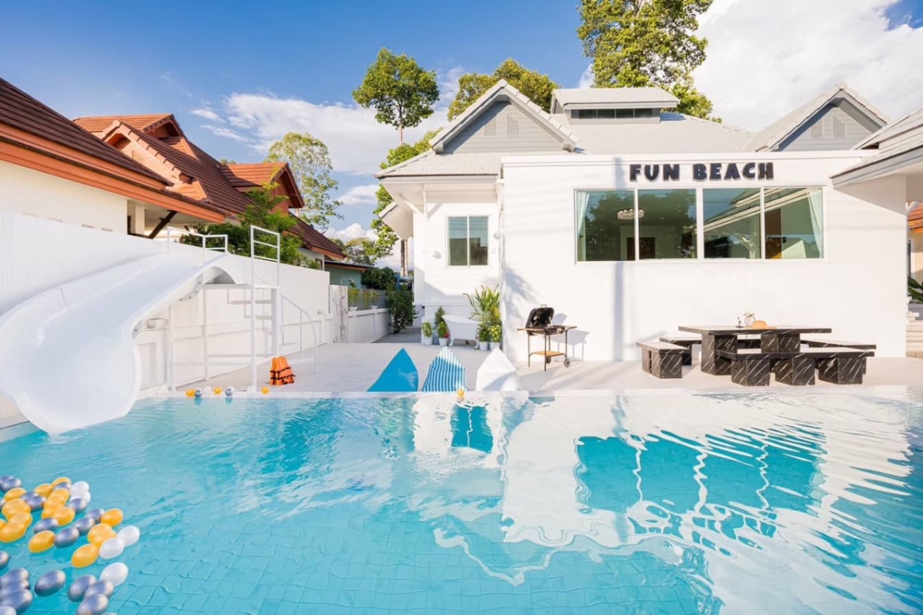 Fun beach pool villa บริเวณภายนอก ชลบุรี, บางเสร่ รูปที่ 2