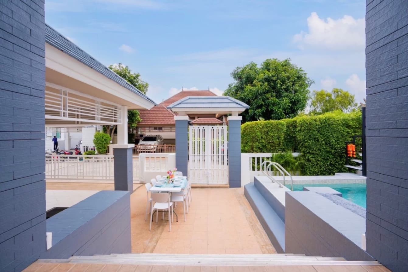 Oceans fun pool villa exterior in Chon Buri, Bang Saray, photo 14