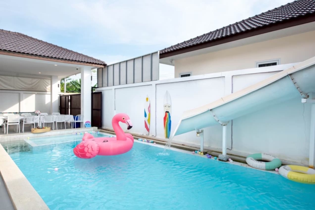 Signature pool villa exterior in Chon Buri, Huay Yai, photo 7