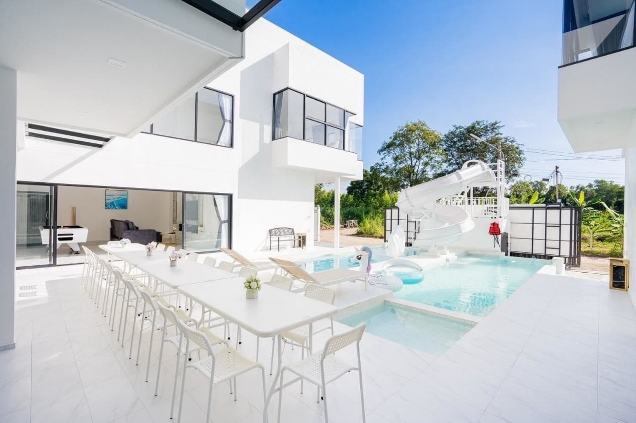 MY GOLD & SILVER Pool villa exterior in Chon Buri, Jomtien, photo 17