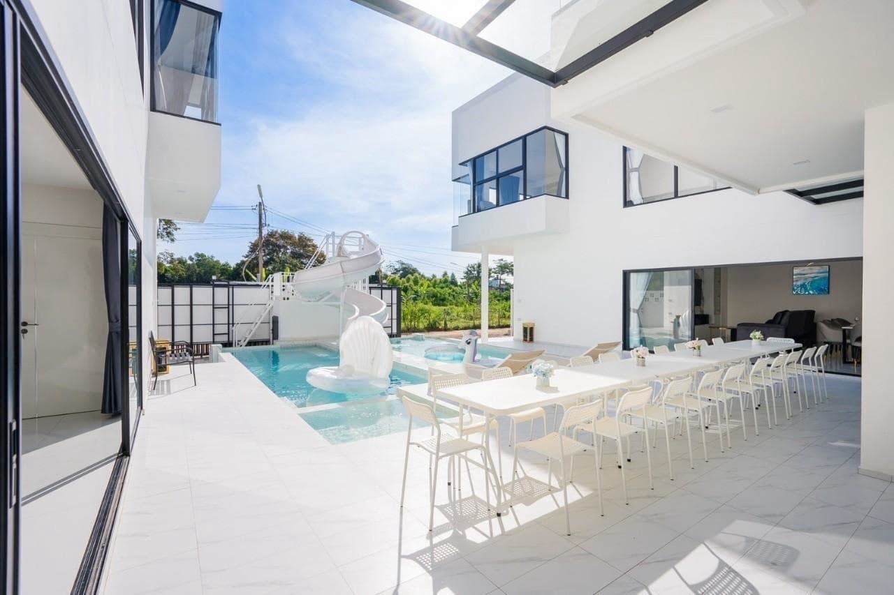 MY GOLD & SILVER Pool villa exterior in Chon Buri, Jomtien, photo 23