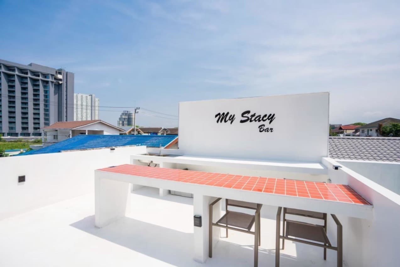 MY STACY BEACH Pool Villa exterior in Chon Buri, Jomtien, photo 14