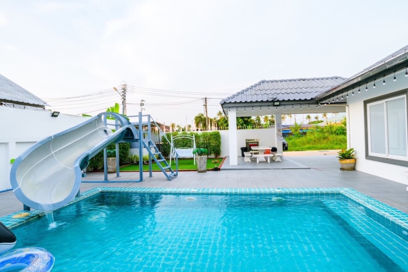 Poppy pool villa บริเวณภายนอก ชลบุรี, พัทยาเหนือ รูปที่ 14