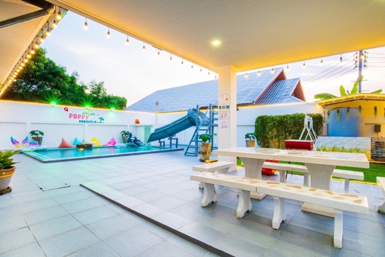 Poppy pool villa บริเวณภายนอก ชลบุรี, พัทยาเหนือ รูปที่ 11