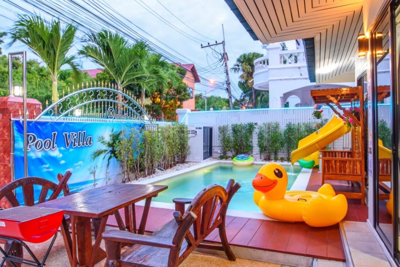 Pop new pool villa exterior in Chon Buri, Phra Tamnak, photo 4