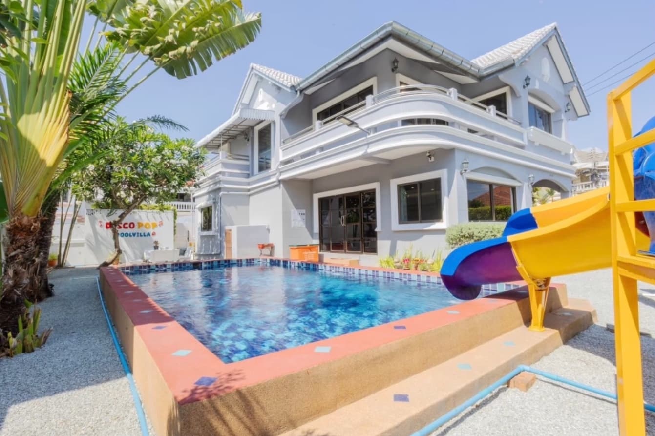 Disco pop pool villa บริเวณภายนอก ชลบุรี, พัทยาใต้ รูปที่ 1