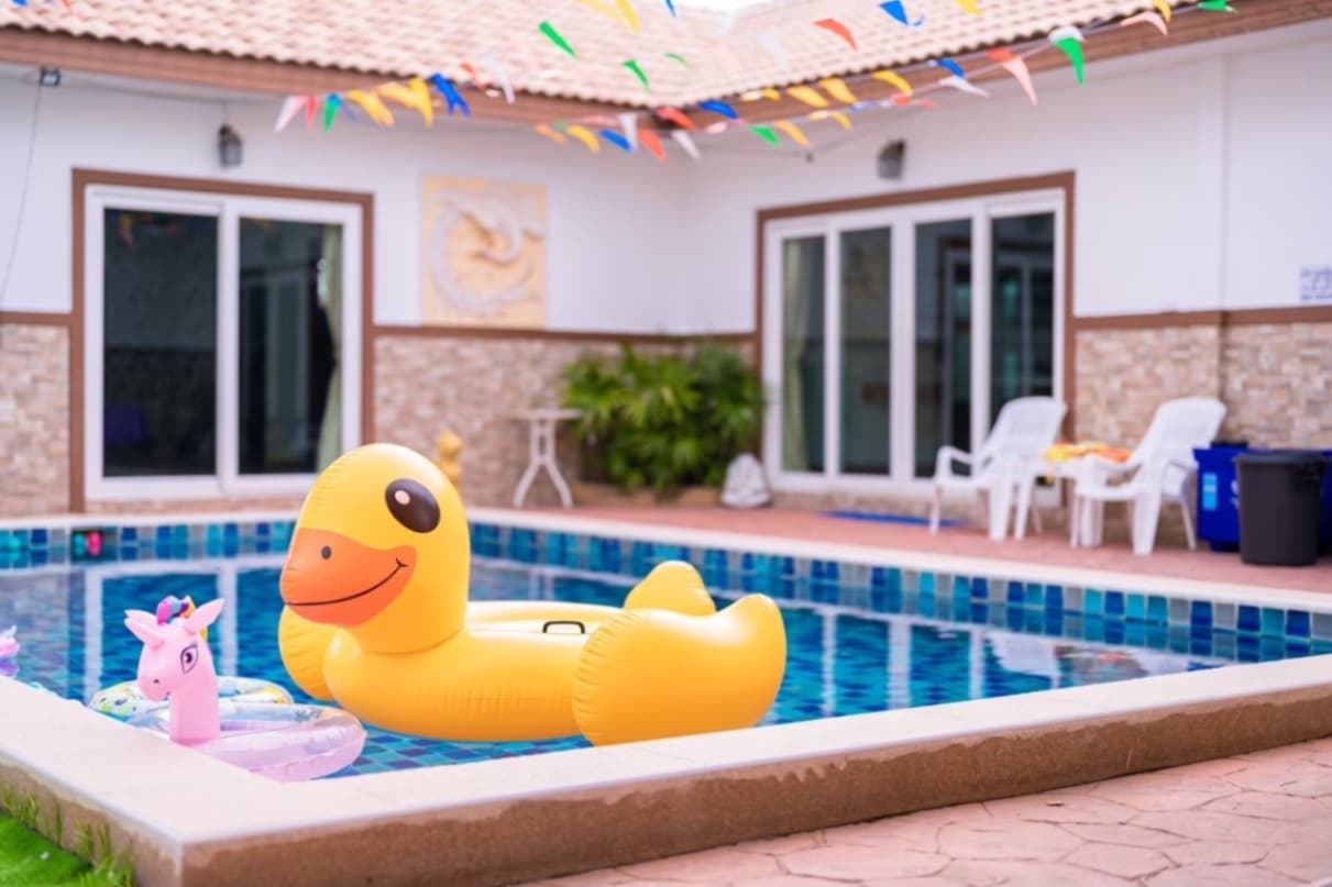 Good time pool villa บริเวณภายนอก ชลบุรี, พัทยาใต้ รูปที่ 20