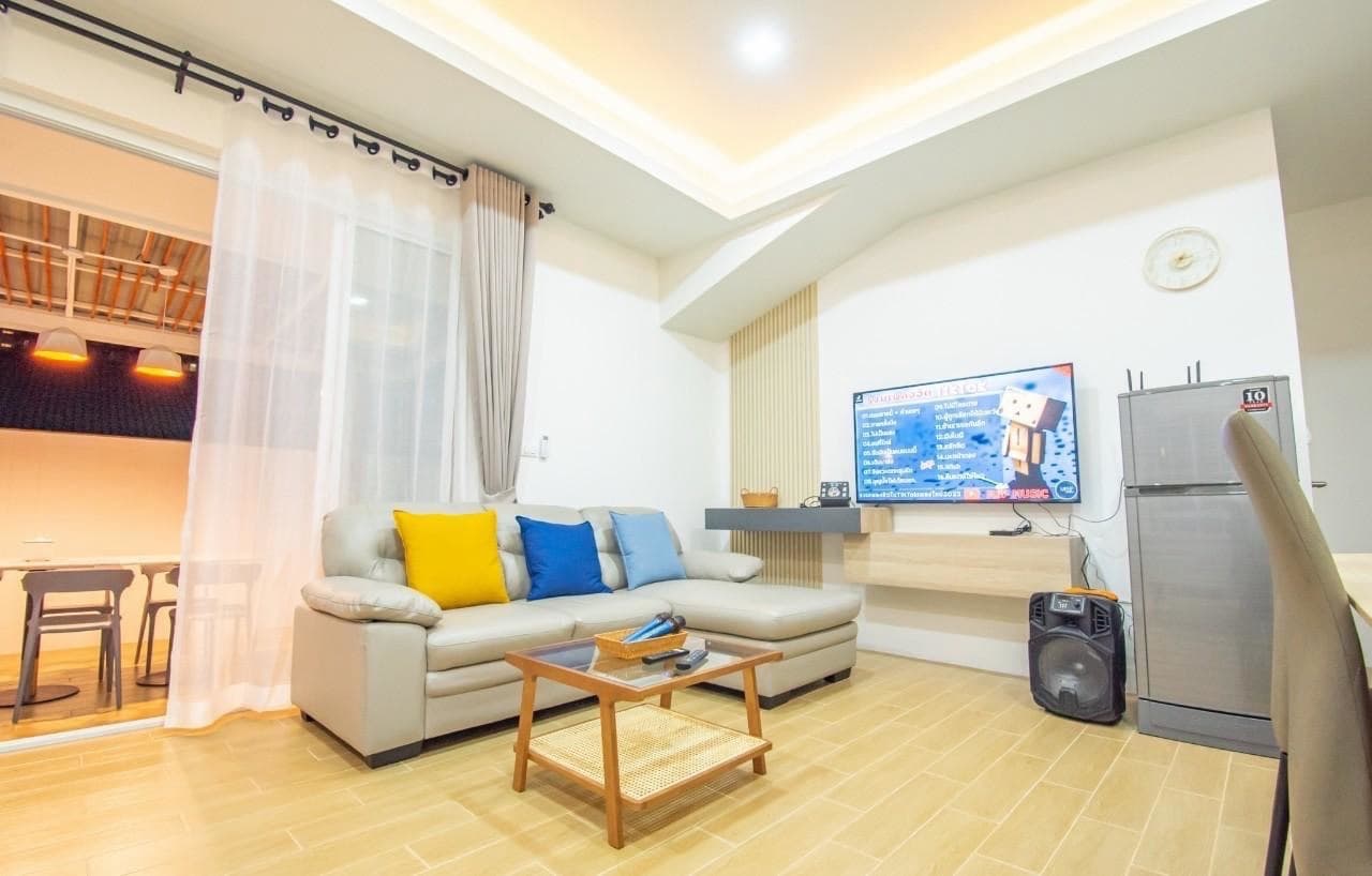 Mermaid pool villa indoor common area in Chon Buri, Jomtien, photo 22
