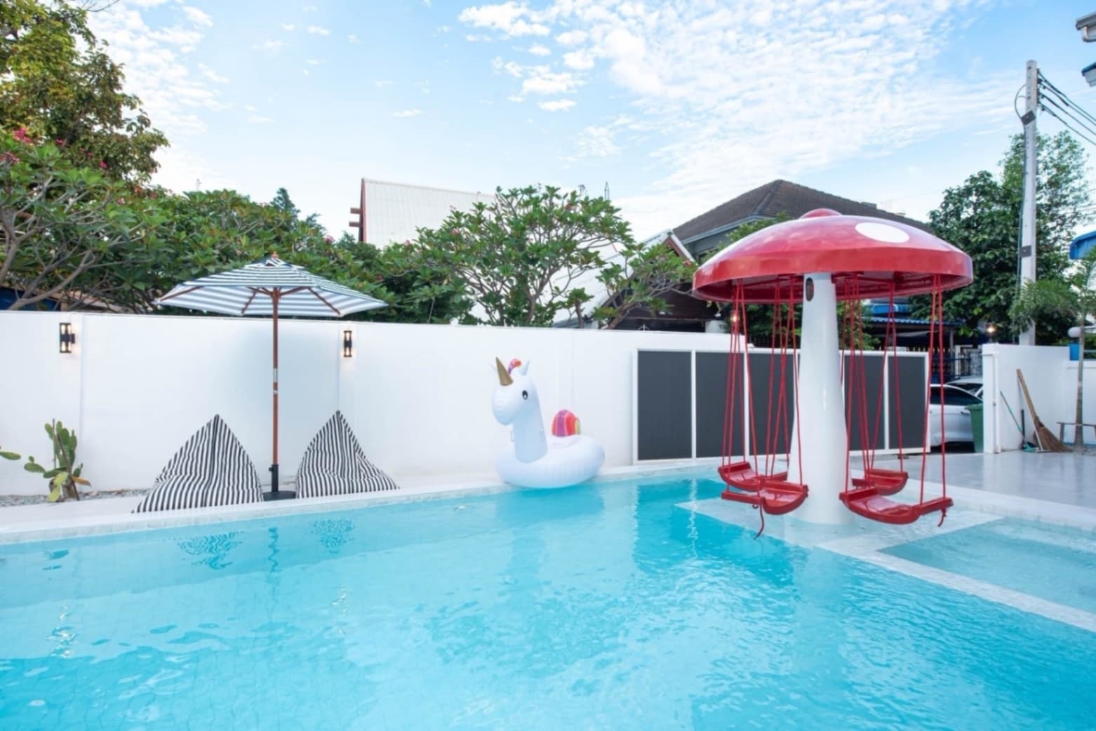 Center point point pool villa บริเวณภายนอก ชลบุรี, จอมเทียน รูปที่ 5