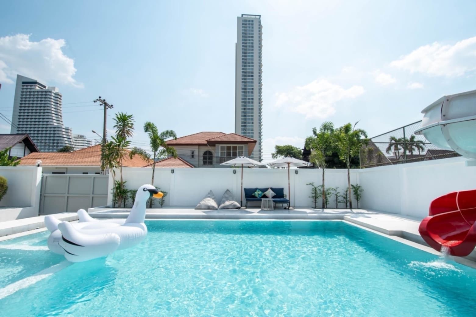 Beach point pool villa บริเวณภายนอก ชลบุรี, จอมเทียน รูปที่ 2
