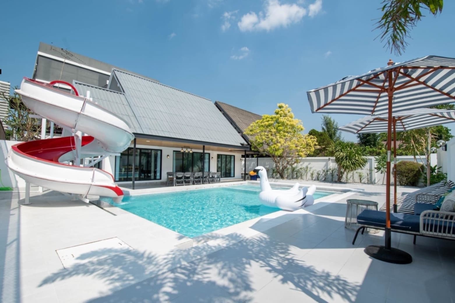 Beach point pool villa บริเวณภายนอก ชลบุรี, จอมเทียน รูปที่ 6