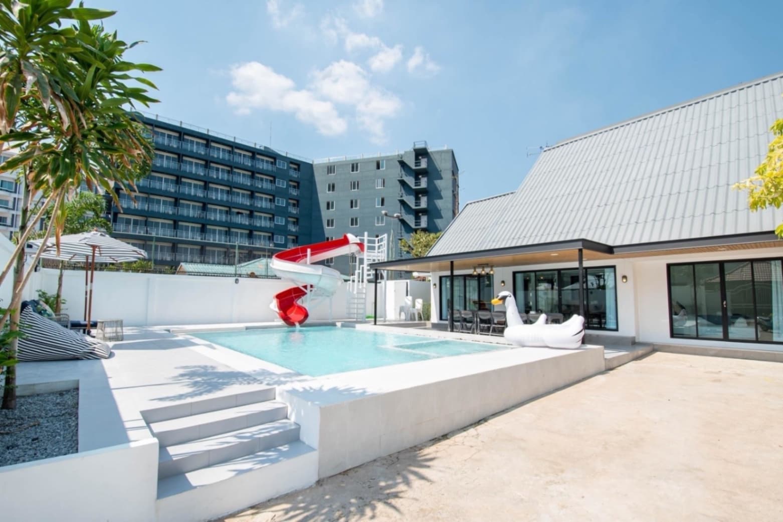 Beach point pool villa บริเวณภายนอก ชลบุรี, จอมเทียน รูปที่ 11