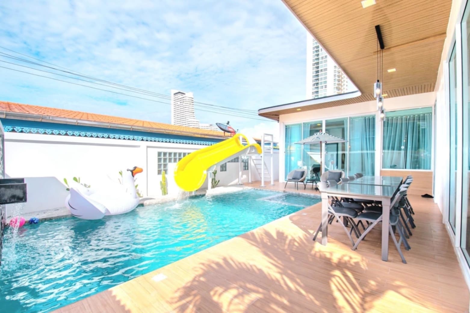 One point pool villa บริเวณภายนอก ชลบุรี, จอมเทียน รูปที่ 5
