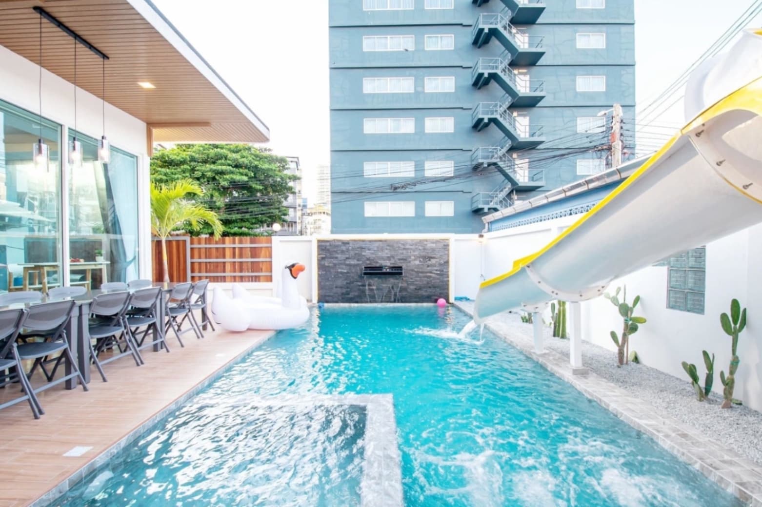 One point pool villa บริเวณภายนอก ชลบุรี, จอมเทียน รูปที่ 4